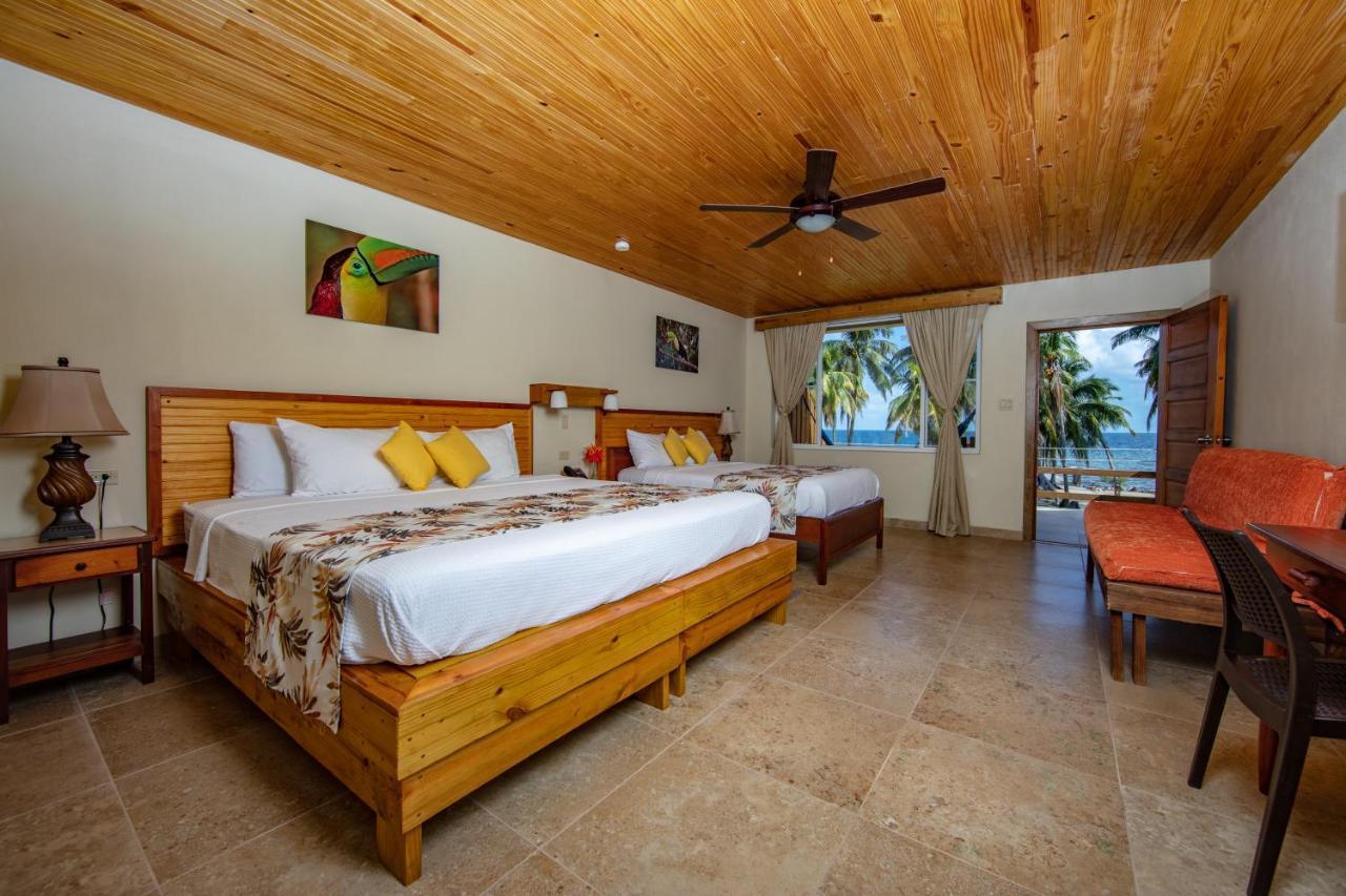 Pelican Beach Resort, Dangriga Dış mekan fotoğraf